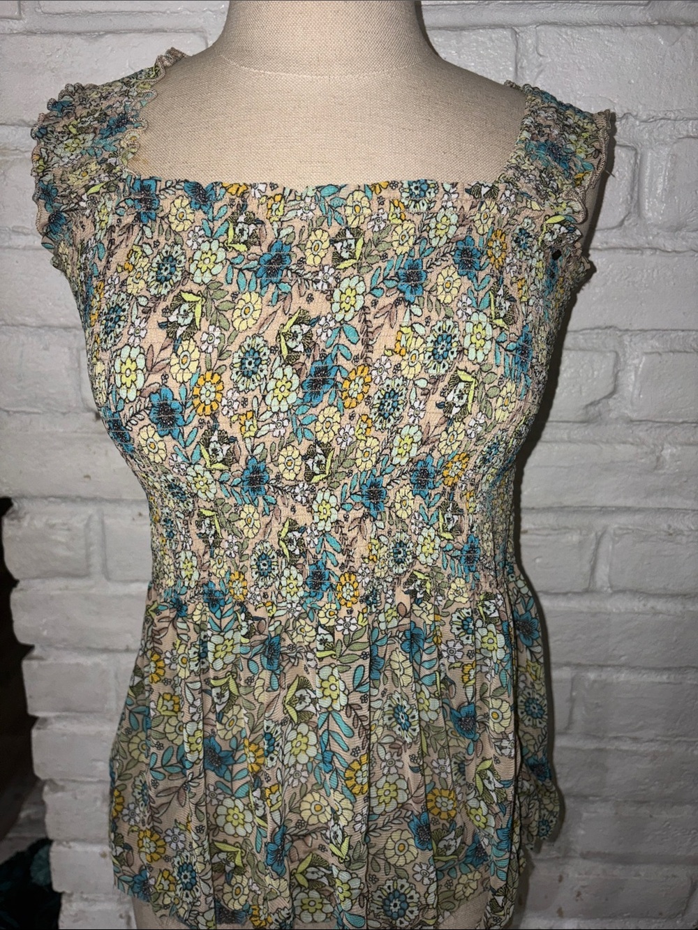 Jane + Delancey Blouse Flowery Top Size L
